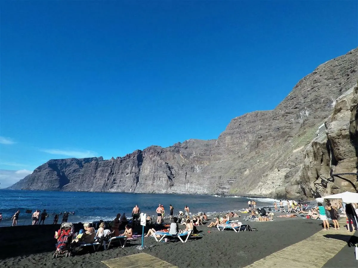 Los Gigantes Marina, Water Front Acantilado de los Gigantes 0*,